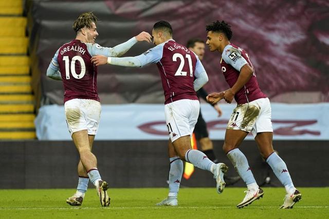 球迷比赛期间骂尤文踢得太烂，斯帕莱蒂回击：你们想怎样？（比赛中球迷怒斥尤文表现糟糕，斯帕莱蒂回怼：你们还想要什么？）