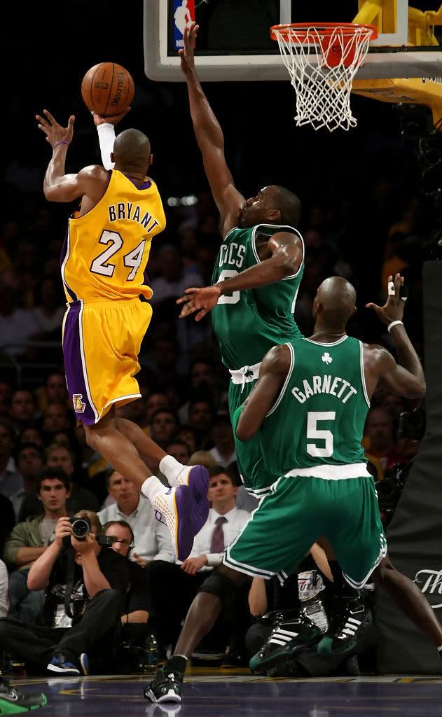 奥萨苏纳在巴塞罗那的艰难旅程：历史、现状与未来（巴萨之行多舛：奥萨苏纳的历史回望、现实处境与未来展望）