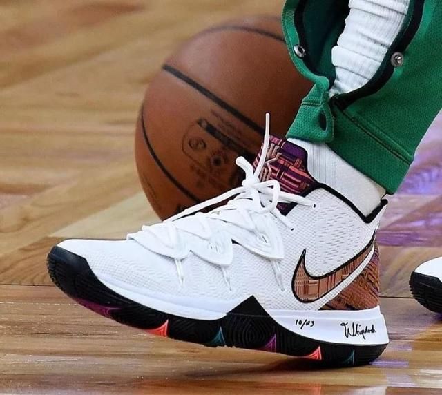 拉波尔塔：我从未见过内格雷拉，在柜子深处偶然发现技术报告（拉波尔塔称从未与内格雷拉接触：技术报告是在柜子角落偶然翻出的）